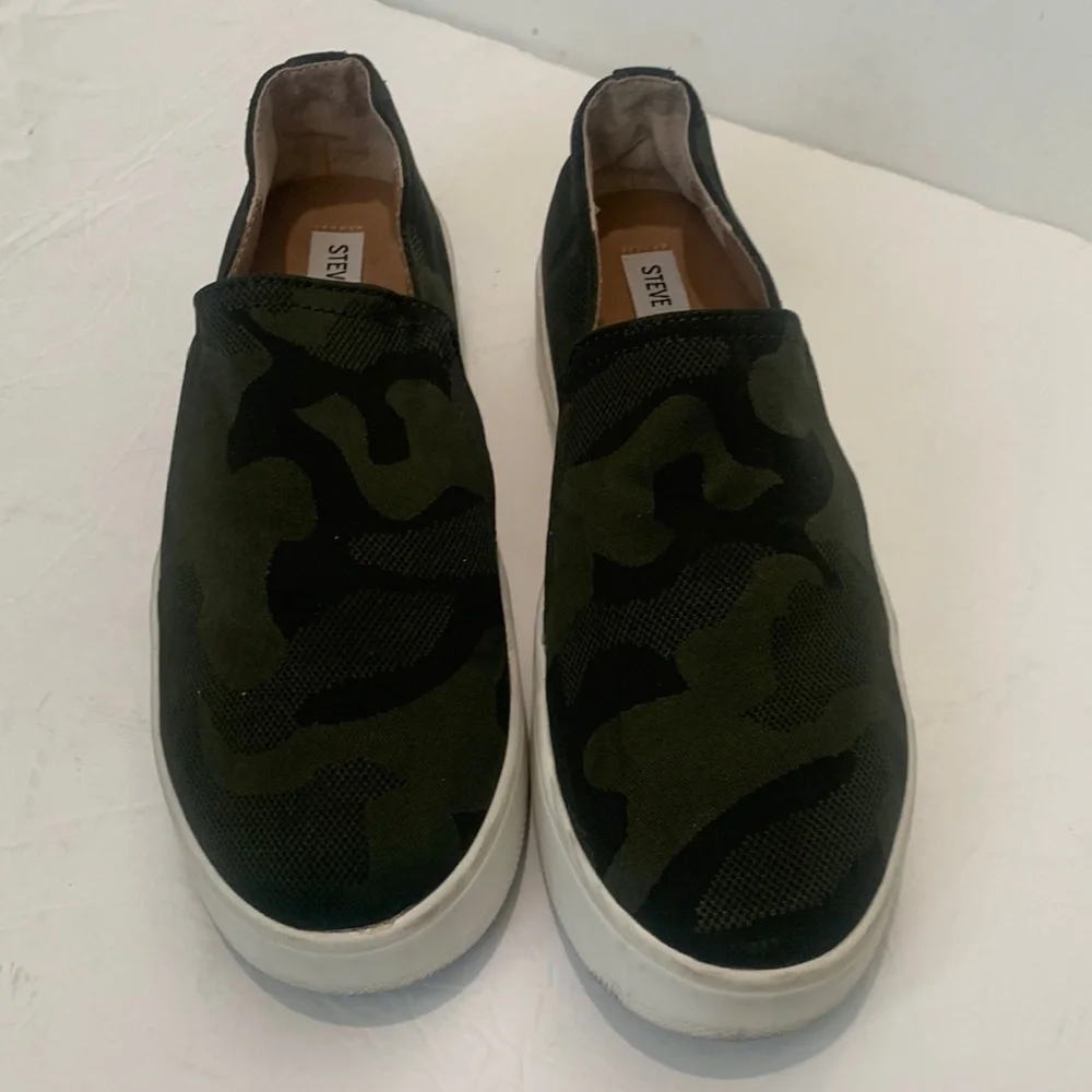 Steve Madden como prints platform sneakers size 8.5